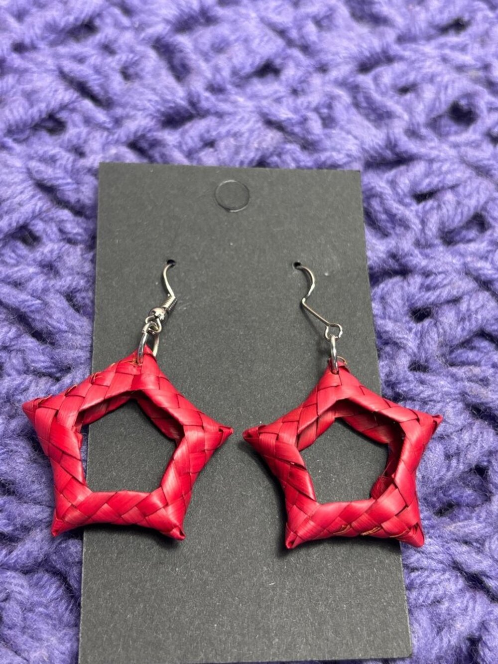 Woven Red Star Dangle Earrings 1.5 inches